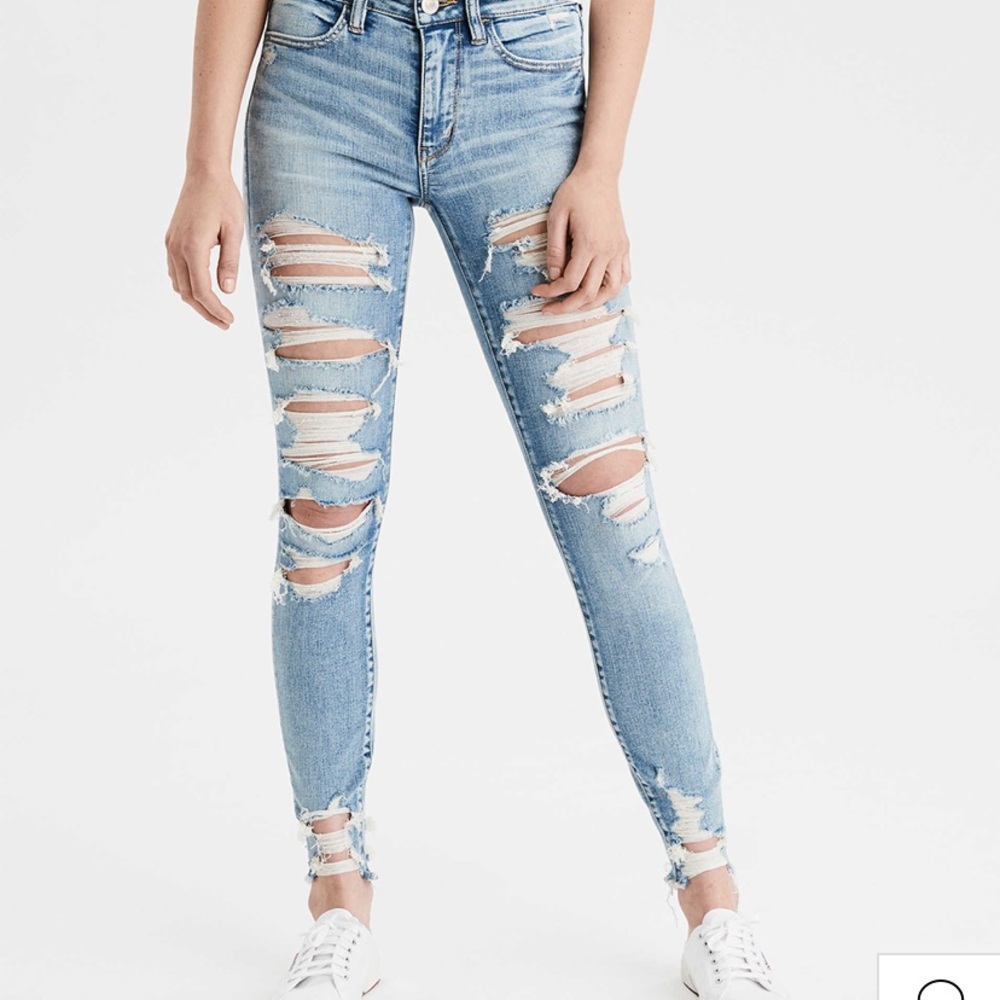 American Eagle Distressed Jeans